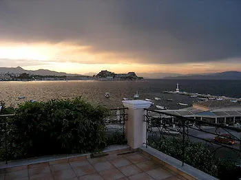 Garitsa Bay * Corfu (city)
