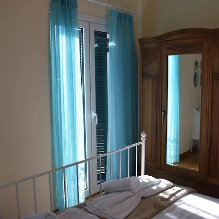 Appartamento Garitsa Bay
